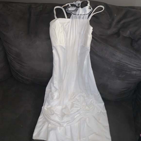White dress never worn - Picture 1 of 7